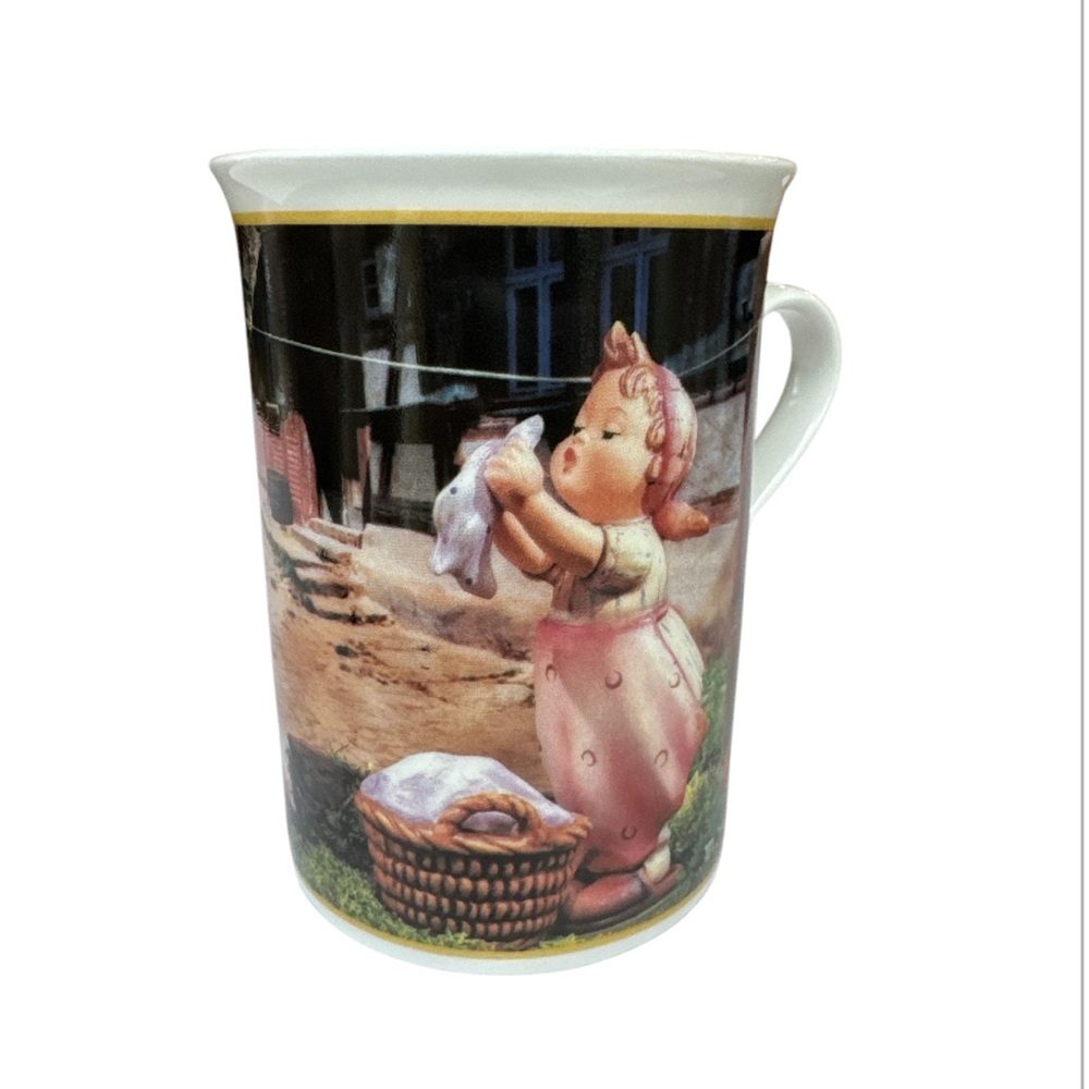 M.I. Hummel The Artist March porcelain coffee mug Danbury Mint cup